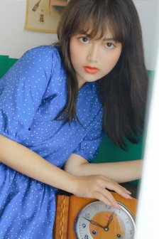 比基尼美女